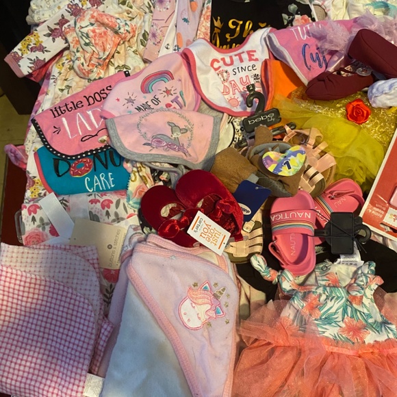 Baby girl clothes - Picture 3 of 7